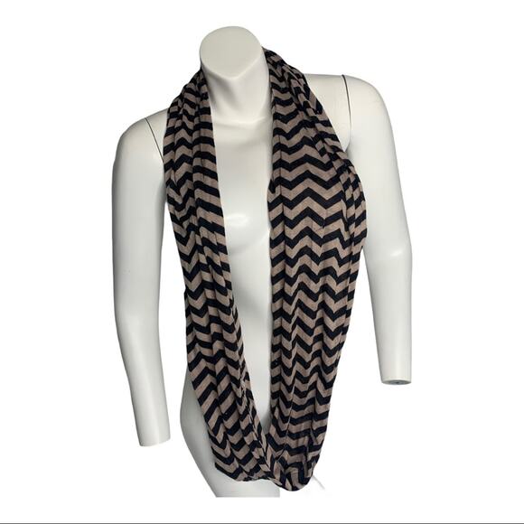 Chevron stripe infinity scarf Black tan - Picture 1 of 3